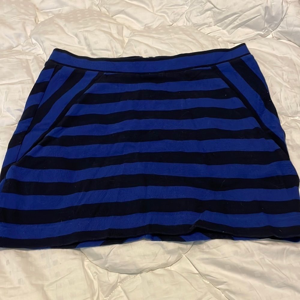 Gap skirt size small